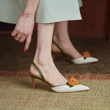 Na jar a v lete nové poukázal kvetinové svadobné svadobné topánky stiletto s banquet šaty, sandále vlastné kožené dámske jeden obuvi