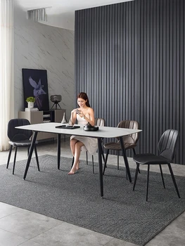 Svetlo extravagantné rock tanier jedálenský stôl Nordic iny domácnosti, moderný minimalistický jedálenský stôl a stoličky zmes